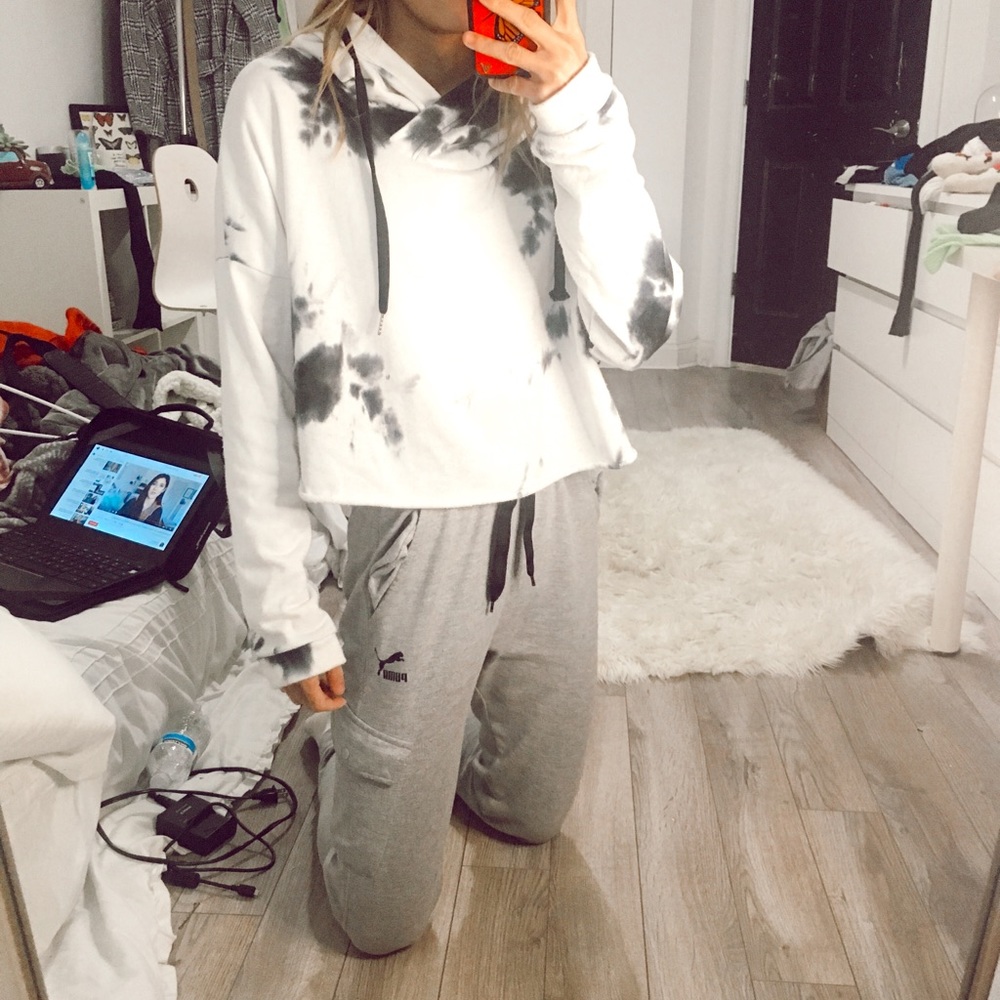 Cropped Tie Dye Hoodie